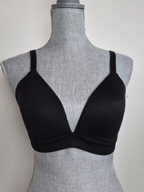 BNWT Auden Lighly Lined Wirefree Bra Black 36C